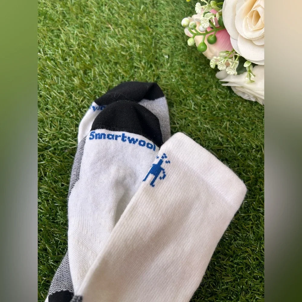 Smartwool women Socks XL /run white /black New